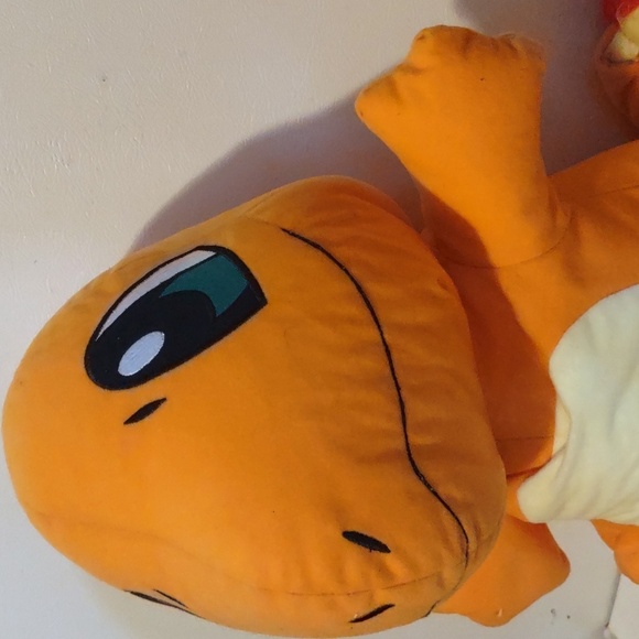 Large 19” Charmander Pokémon Plush got to catch them all - Picture 2 of 5